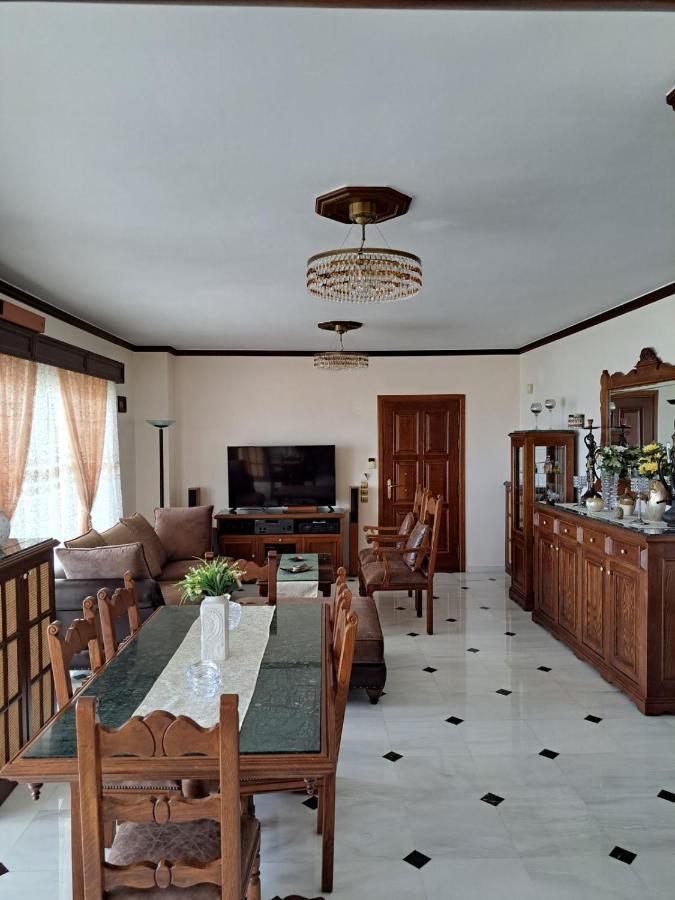 Seaview Flora'S Luxury Apartment-300Meters From The Beach Ретимно Екстериор снимка