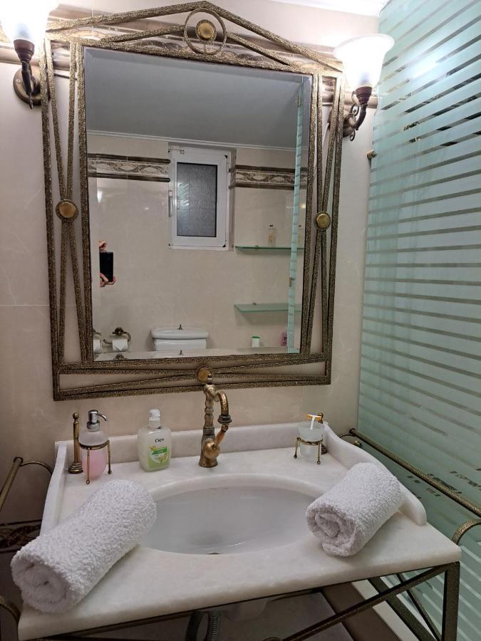 Seaview Flora'S Luxury Apartment-300Meters From The Beach Ретимно Екстериор снимка