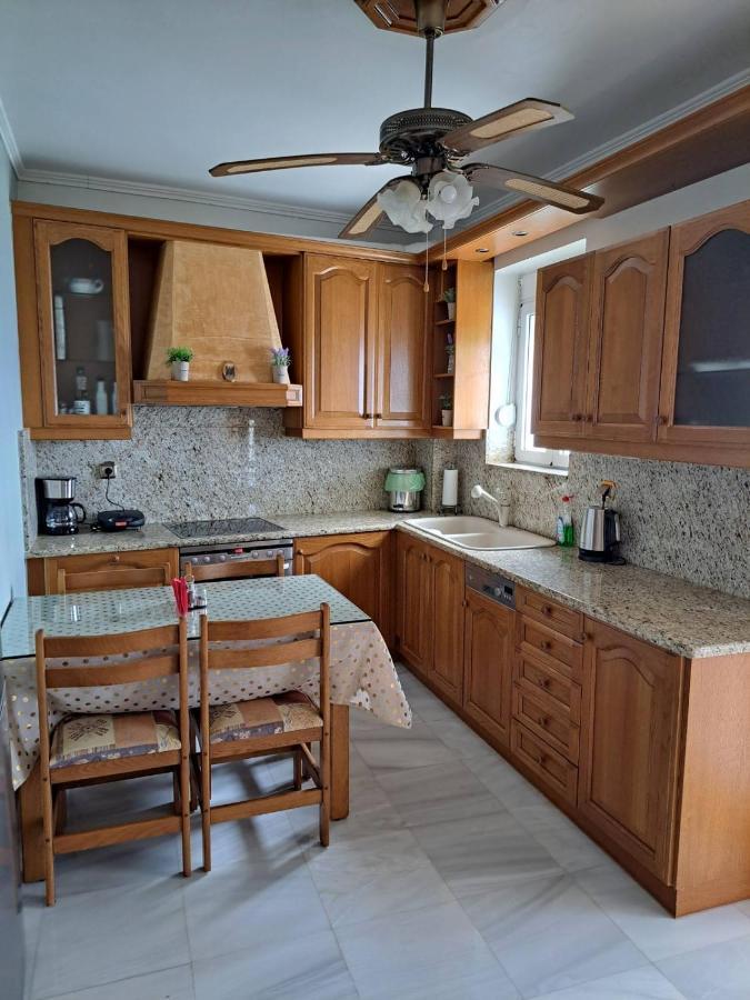 Seaview Flora'S Luxury Apartment-300Meters From The Beach Ретимно Екстериор снимка