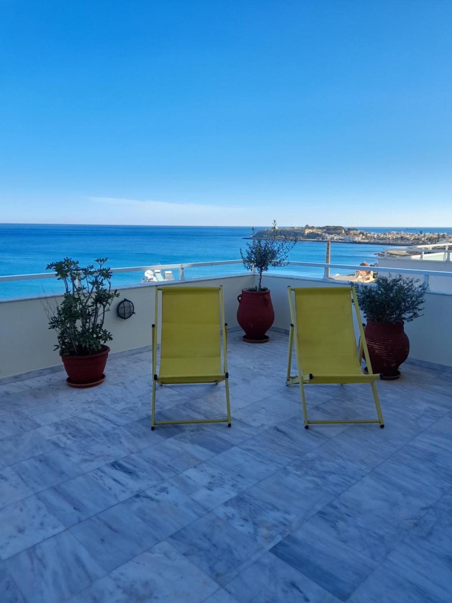 Seaview Flora'S Luxury Apartment-300Meters From The Beach Ретимно Екстериор снимка
